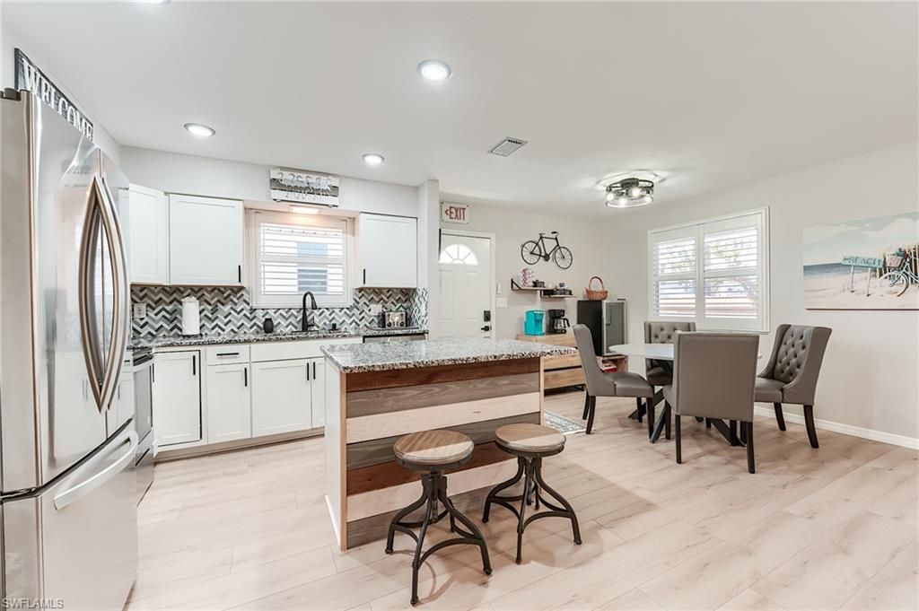 114 Lovers Ln , Fort Myers Beach, FL 33931 Photo