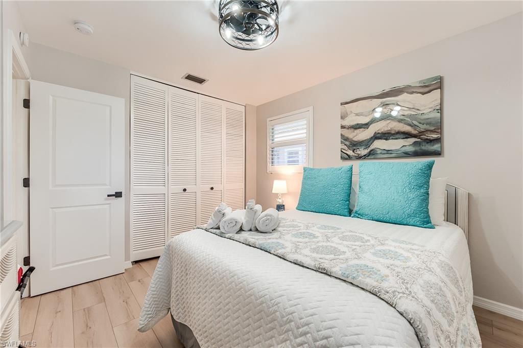 114 Lovers Ln , Fort Myers Beach, FL 33931 Photo