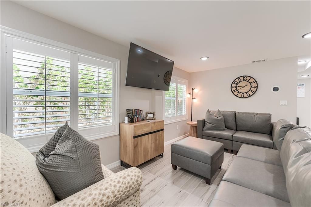 114 Lovers Ln , Fort Myers Beach, FL 33931 Photo