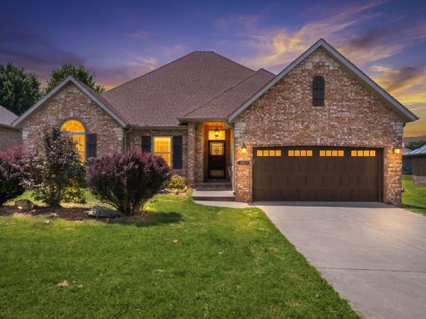 3857 N Sheedy Avenue , Springfield, MO 65803