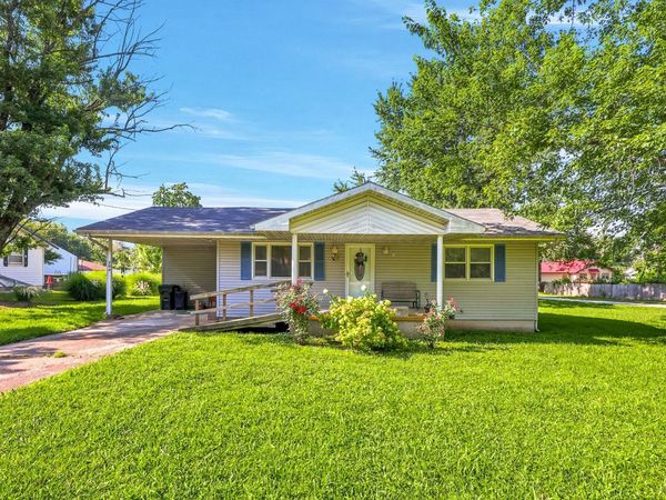 204 E Washington Street, Seymour, MO 65746