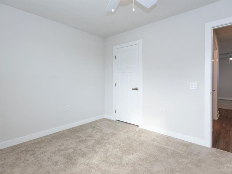 6639 Crystal Harbour Drive, Middletown, OH 45042 Photo 10