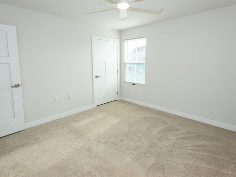 6639 Crystal Harbour Drive, Middletown, OH 45042 Photo 18