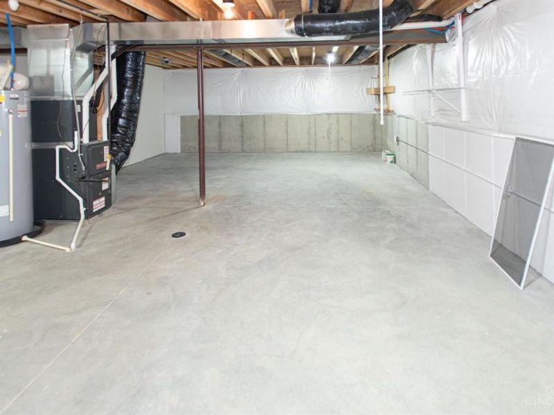 6639 Crystal Harbour Drive, Middletown, OH 45042 Photo 31