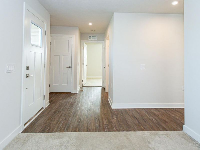 6639 Crystal Harbour Drive, Middletown, OH 45042 Photo 6