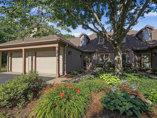 2 Rock Cove Lane, GALENA, IL 61036