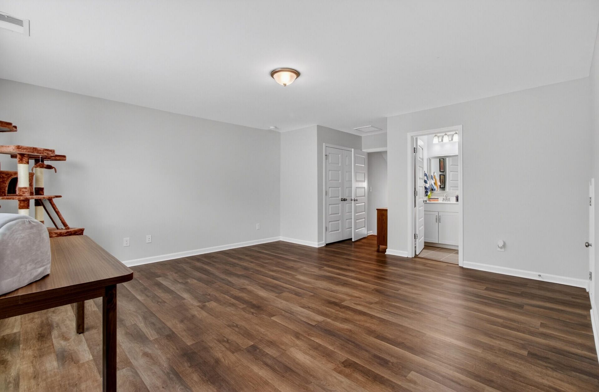 492 Rowley Lane Photo 46