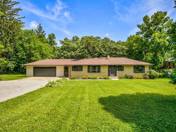 2619 Meadow Glen Road, Ames, IA 50014