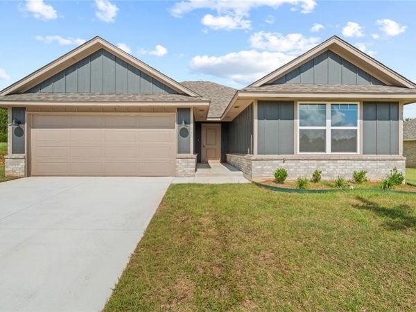 4640 Lincoln Landing, Harrah, OK 73045