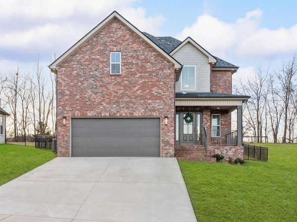 361 Frontier Dr, Clarksville, TN 37043
