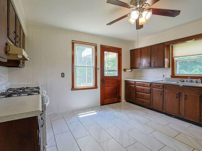 8496 Persimmon Grove Pike, Alexandria, KY 41001 Photo 9