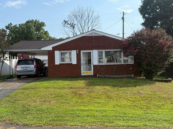 1504 Valley , Flatwoods, KY 41139