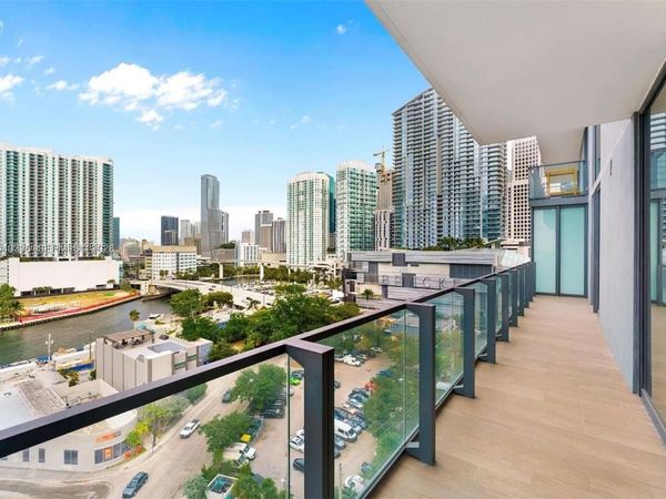 88 SW 7th St , Unit 712, Miami, FL 33130