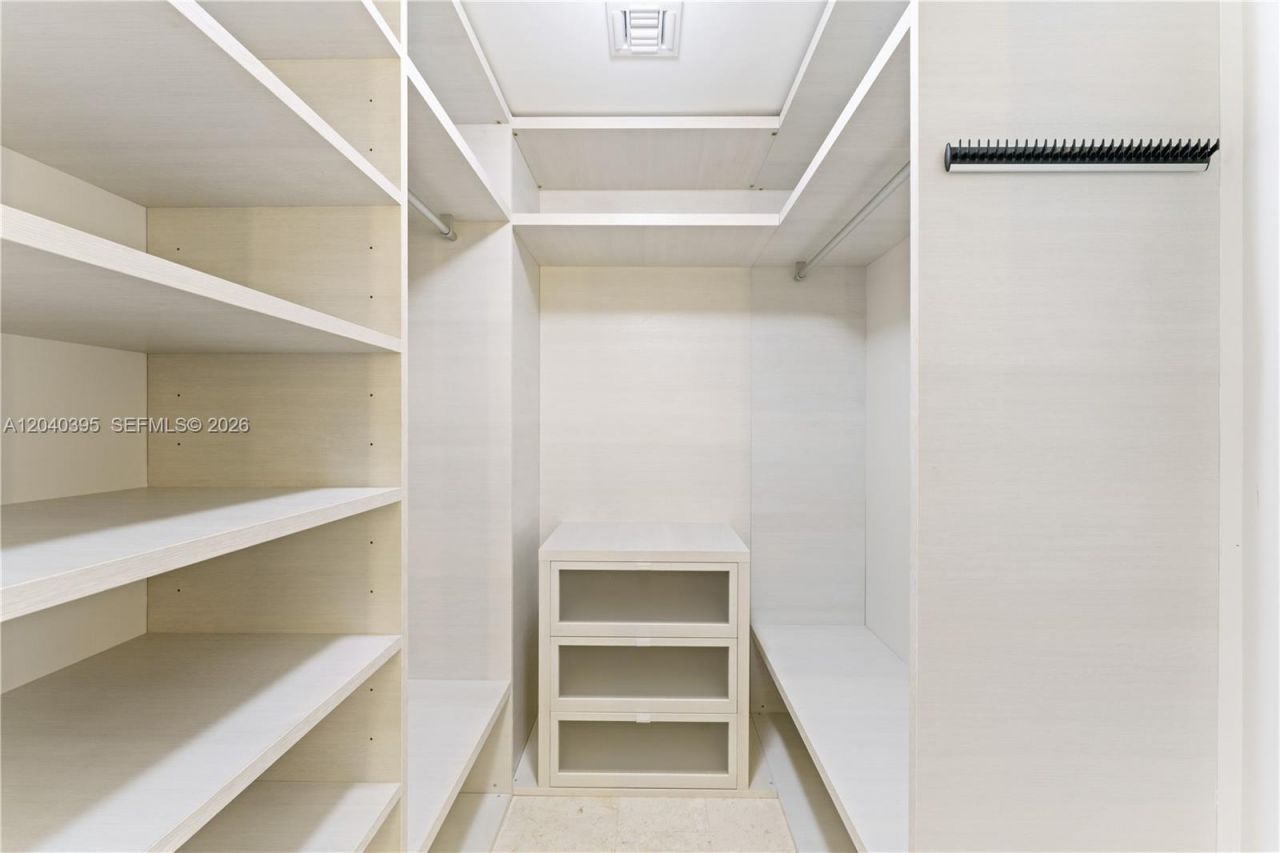 88 SW 7th St , Unit 712, Miami, FL 33130 Photo
