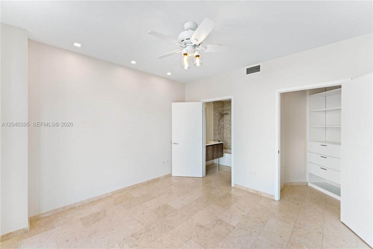 88 SW 7th St , Unit 712, Miami, FL 33130 Photo