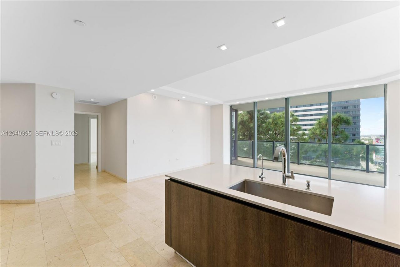 88 SW 7th St , Unit 712, Miami, FL 33130 Photo