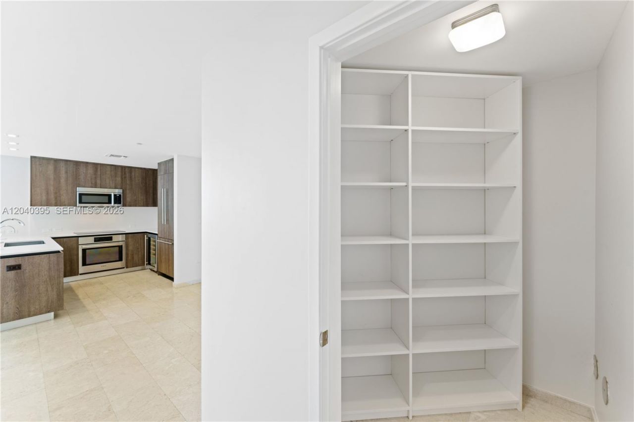 88 SW 7th St , Unit 712, Miami, FL 33130 Photo