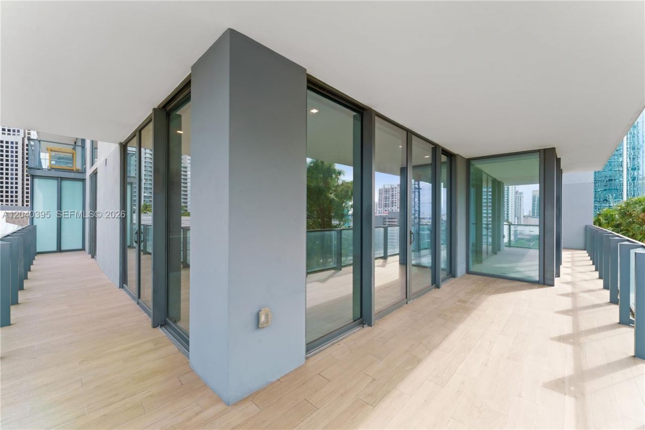 88 SW 7th St , Unit 712, Miami, FL 33130 Photo