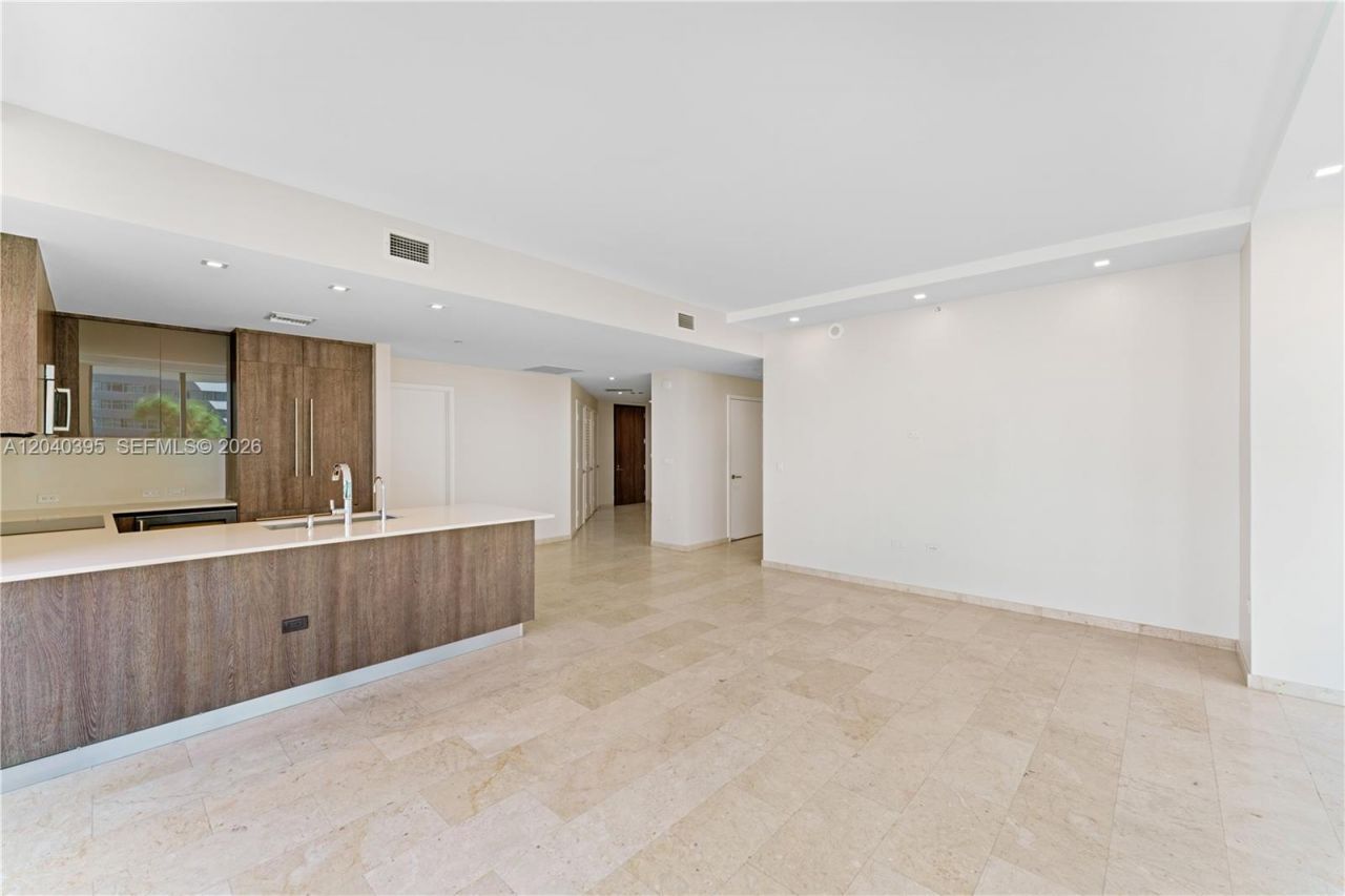 88 SW 7th St , Unit 712, Miami, FL 33130 Photo