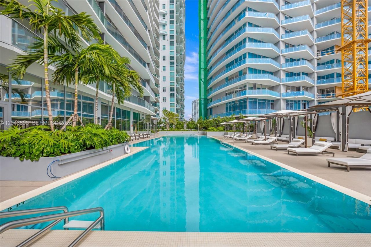 77 SE 5th Street , Unit 1708, Miami, FL 33131 Photo