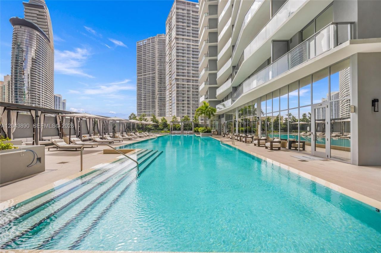 77 SE 5th Street , Unit 1708, Miami, FL 33131 Photo