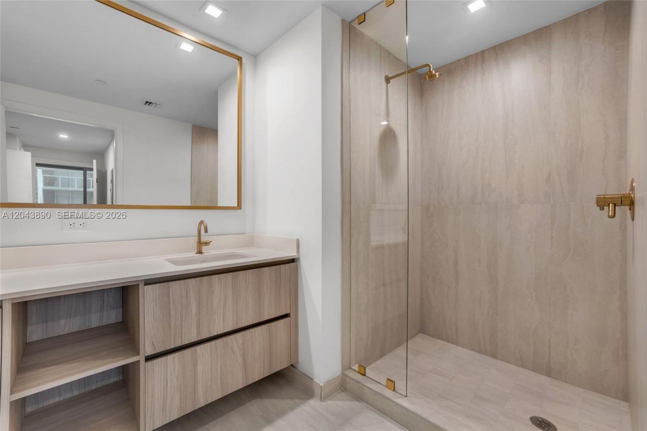 77 SE 5th Street , Unit 1708, Miami, FL 33131 Photo