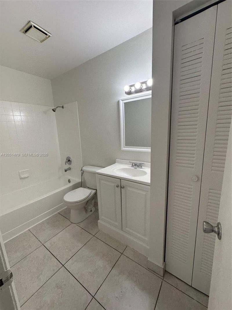 7407 SW 152nd Ave , Unit 4-205, Miami, FL 33193 Photo