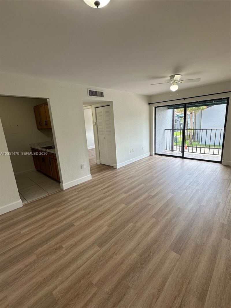 7407 SW 152nd Ave , Unit 4-205, Miami, FL 33193 Photo