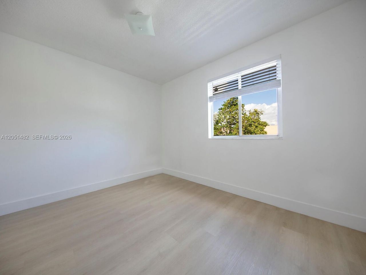 8260 NW 10th St , Unit 6, Miami, FL 33126 Photo