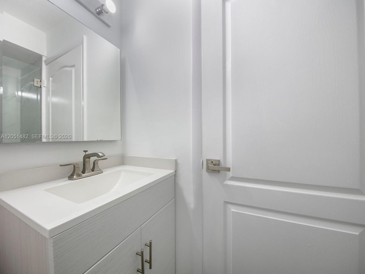 8260 NW 10th St , Unit 6, Miami, FL 33126 Photo