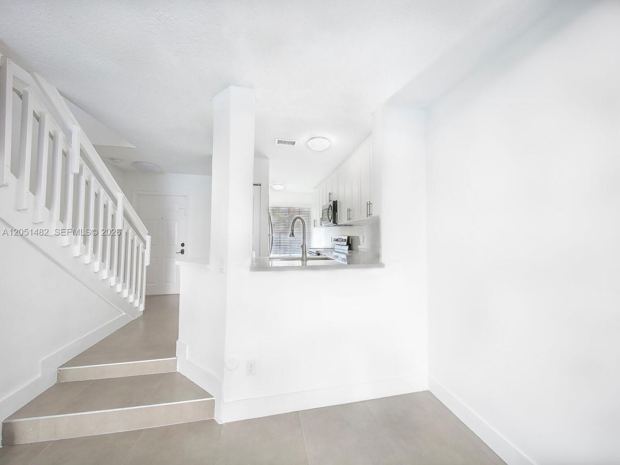 8260 NW 10th St , Unit 6, Miami, FL 33126 Photo
