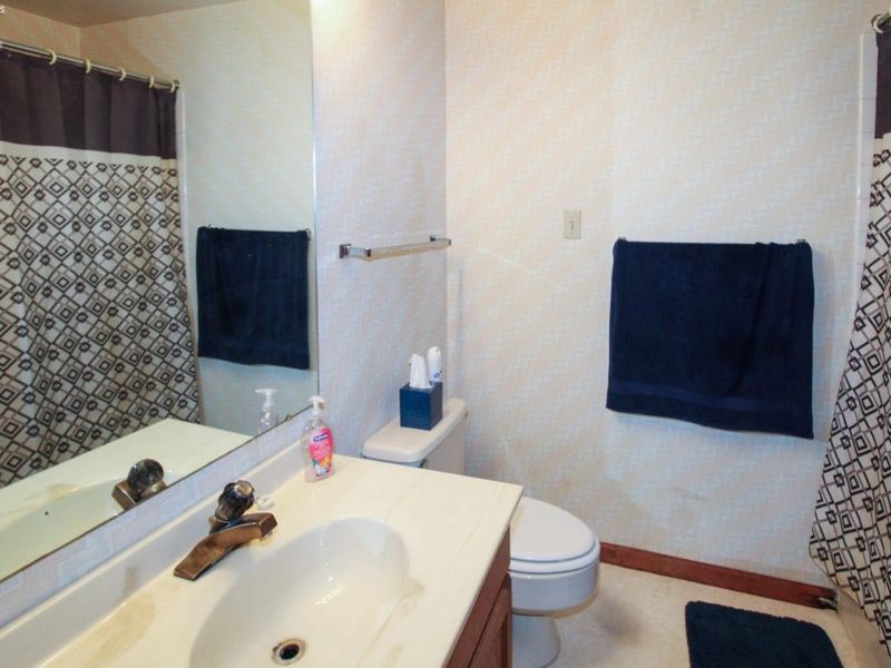 2594 E Sun Valley Drive, Unit 204, Port Clinton, OH 43452 Photo 18