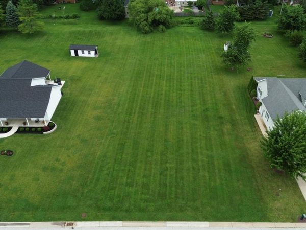 45 Pleasant Drive, Fremont, OH 43420