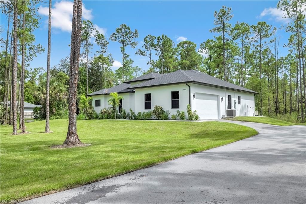 2946 18th Ave Ne, Naples, FL 34120 Photo