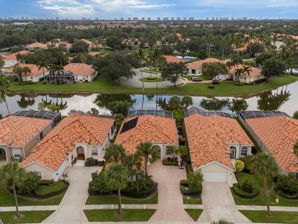3833 Huelva CT , NAPLES, FL 34109