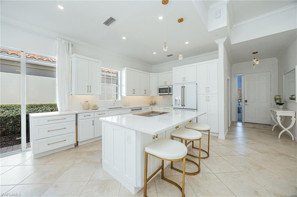 3833 Huelva Ct, Naples, FL 34109 Photo