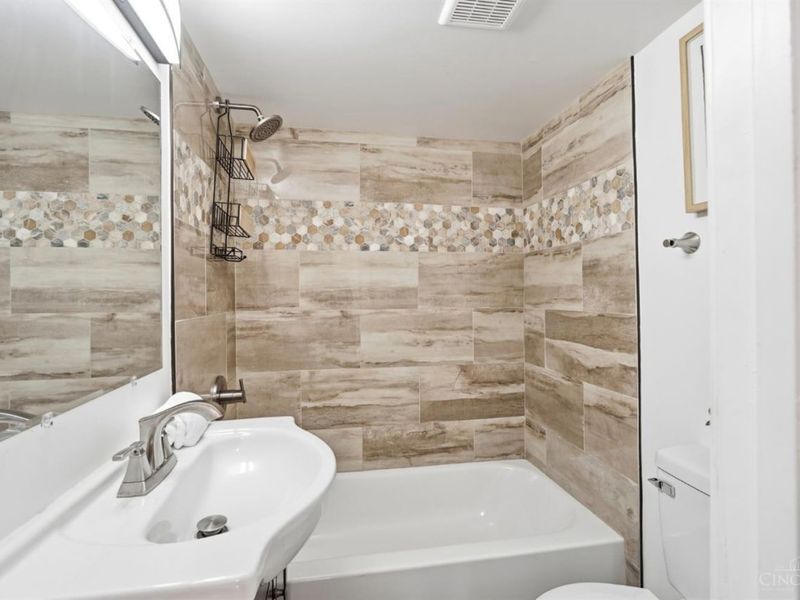 29 Hartwell Court, Cincinnati, OH 45216 Photo 21