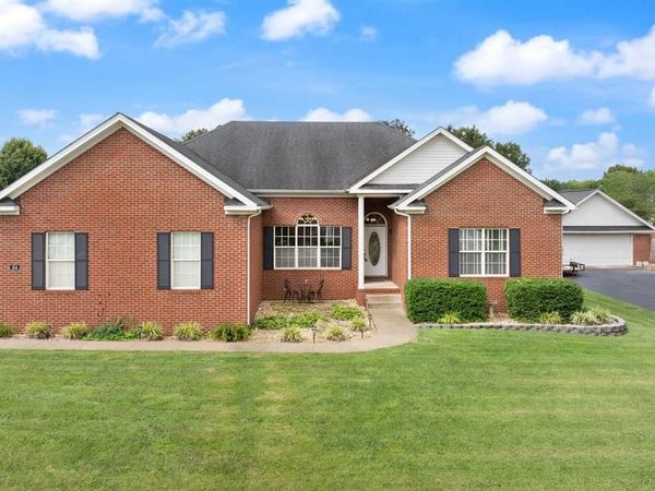 154 Huntsman Circle , Bowling Green, KY 42103
