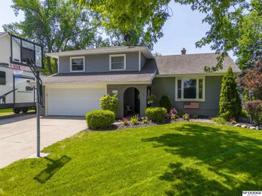 13507 Glenn Street, Papillion, NE 68138