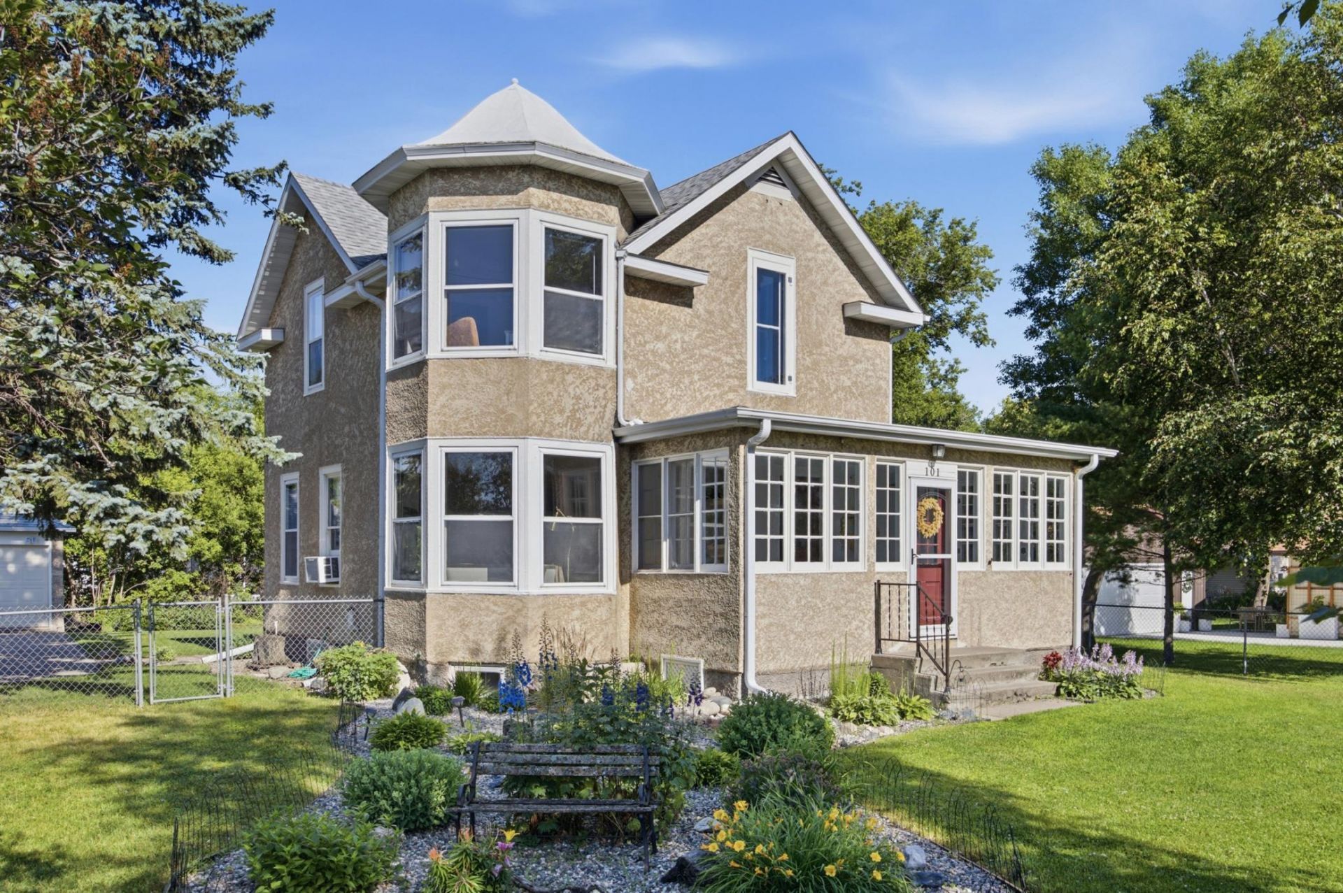 101 5th Street NW, Barnesville, MN 56514