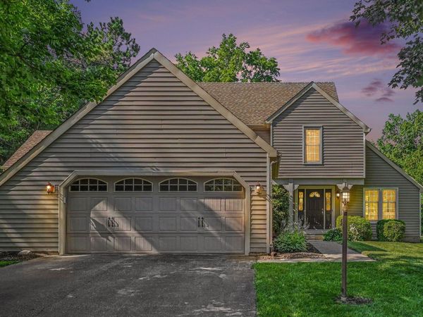 2054 Shawnee Court, Valparaiso, IN 46385