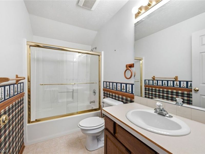 126 Augusta Drive, Elyria, OH 44035 Photo 23