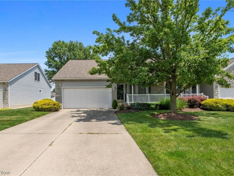 126 Augusta Drive, Elyria, OH 44035 Photo 3