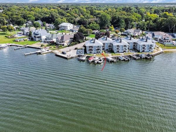 400 Lakeview Court, Unit 01A, Spring Lake, MI 49456