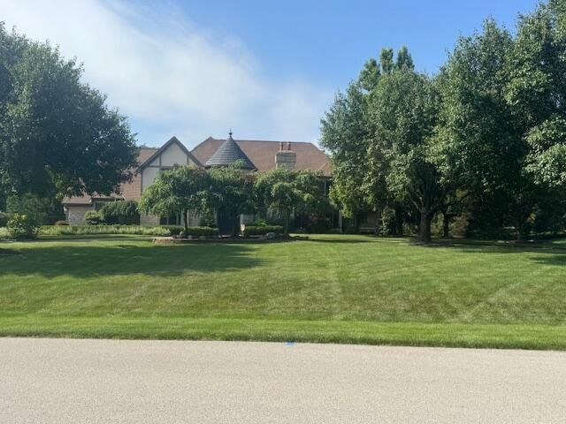 1745 White Oak Drive , Delaware, OH 43015 Main Photo
