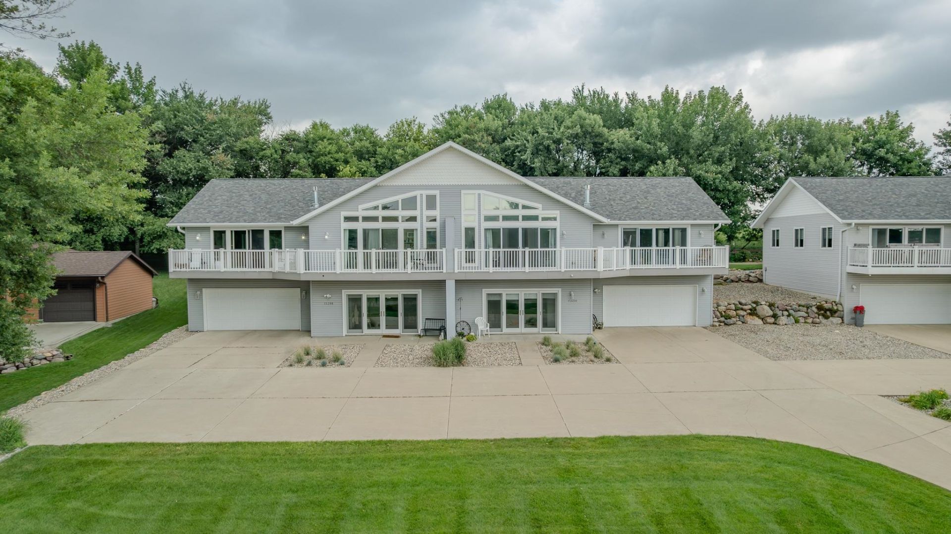 15398 250th Ave, Spirit Lake, IA 51360 Main Photo