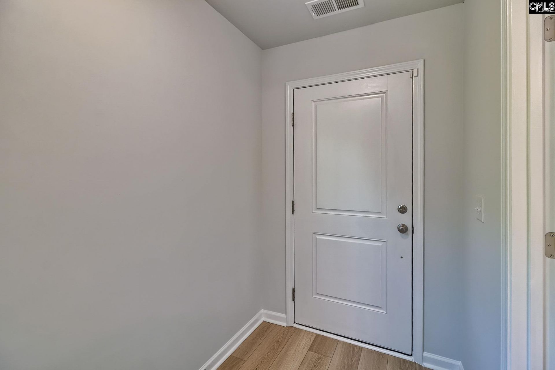804 Wolfsburg Road Photo 6