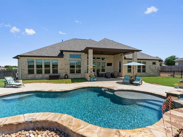209 E Vienna DR, Hutto, TX 78634