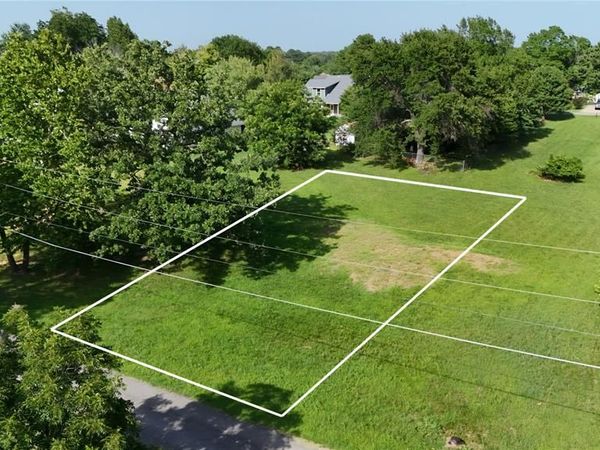 1697 W McGill Circle, Eufaula, OK 74432