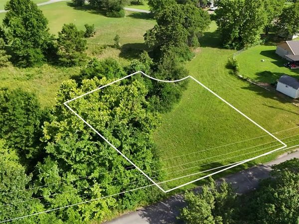 1653 W McGill Circle, Eufaula, OK 74432